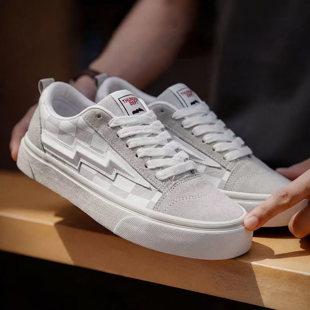 Fashion Comfortable Mesh Shoes - Anti Loop Rubber のレビューと価格